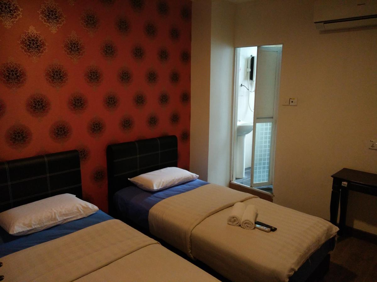 Hotel Truly Asia Кота-Кинабалу Экстерьер фото