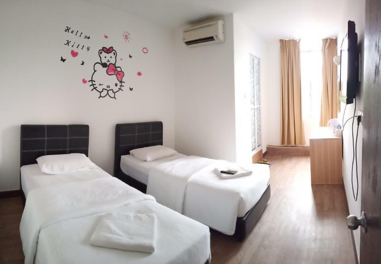 Hotel Truly Asia Кота-Кинабалу Экстерьер фото